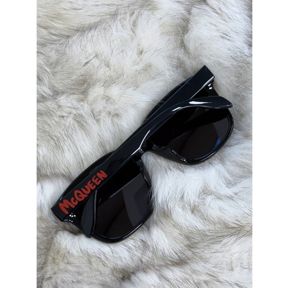 NEW Alexander McQueen AM0331SK Black Red Square Sunglasses